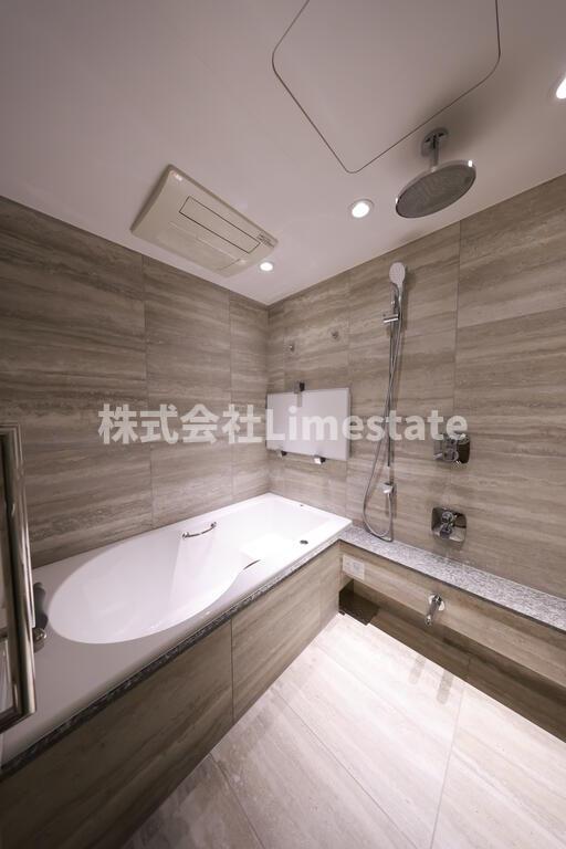 バス・シャワールーム　別部屋参考写真