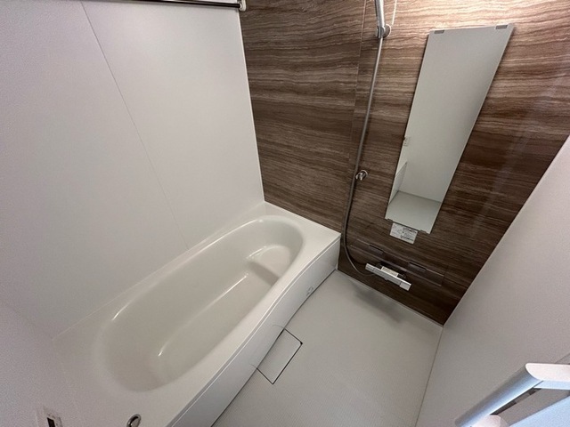 バス・シャワールーム　一坪風呂