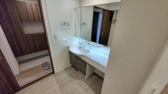 洗面設備　※掲載写真は同マンション別部屋参考写真となります
