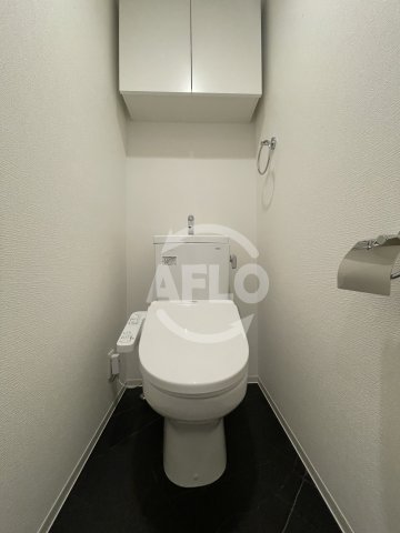 トイレ　アドバンス難波ラシュレ　トイレ