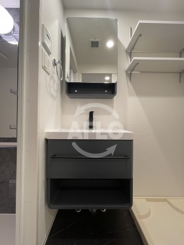 洗面設備　アドバンス難波ラシュレ　独立洗面台