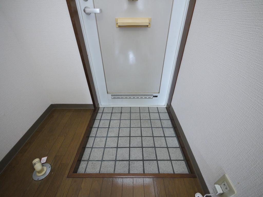 ファーサイドの玄関写真