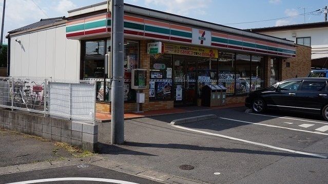 コンビニ　セブンイレブン三郷鷹野中央通り（コンビニ）まで900m