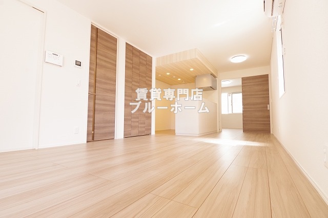 居室・リビング　15.6帖の広いリビングです！