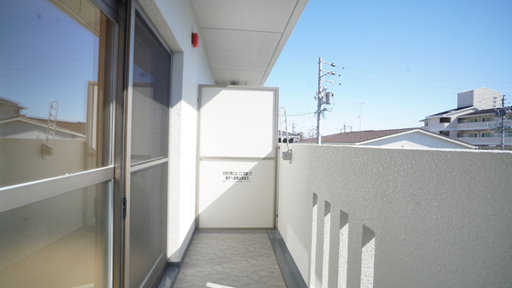 バルコニー　バルコニー（同仕様タイプ）