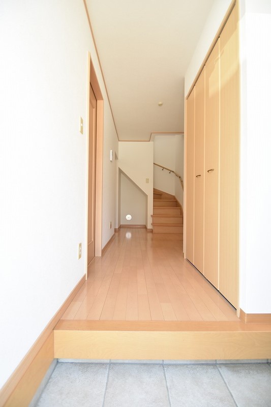 玄関　海田町の賃貸情報はシティホーム海田センターへお任せください