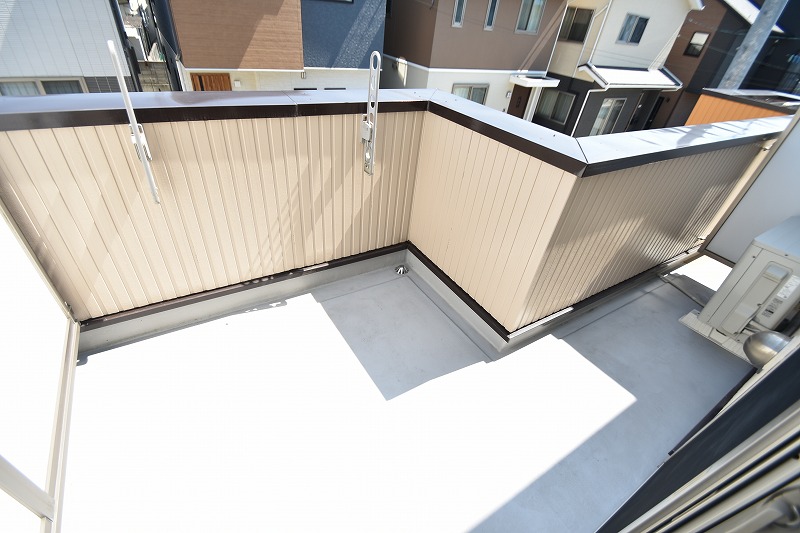 バルコニー　お問合せはシティホーム海田センター　082-821-2227