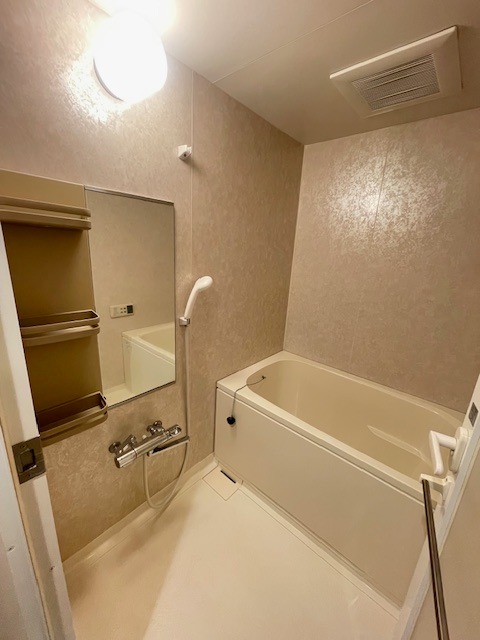 バス・シャワールーム　バス