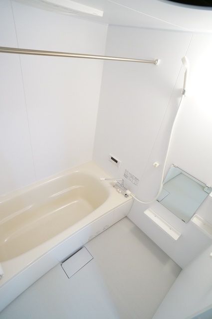 バス・シャワールーム　他号室。参考写真