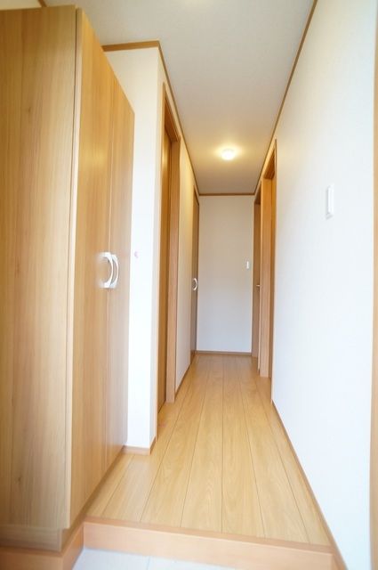 玄関　他号室。参考写真