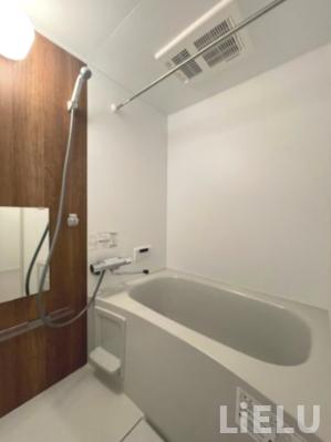 バス・シャワールーム　同シリーズ物件のモデルルームになります※現況優先