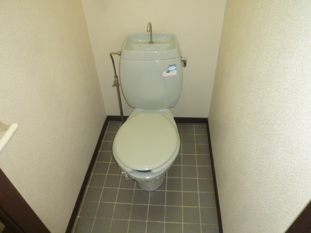 トイレ　現況と異なる場合現況を優先致します。