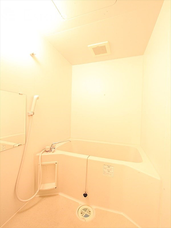 バス・シャワールーム　バスルーム