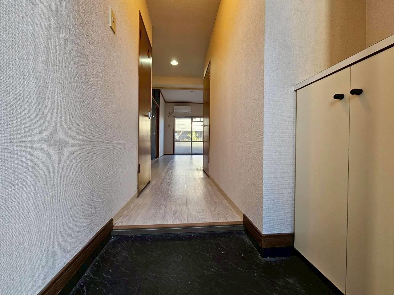 玄関　玄関スペース