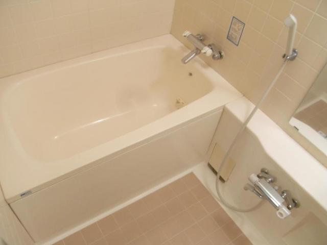 バス・シャワールーム　浴室