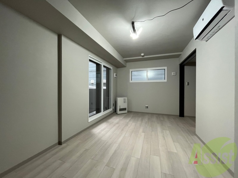 居室・リビング　広くてきれいなリビングです！快適に過ごせそうですね。