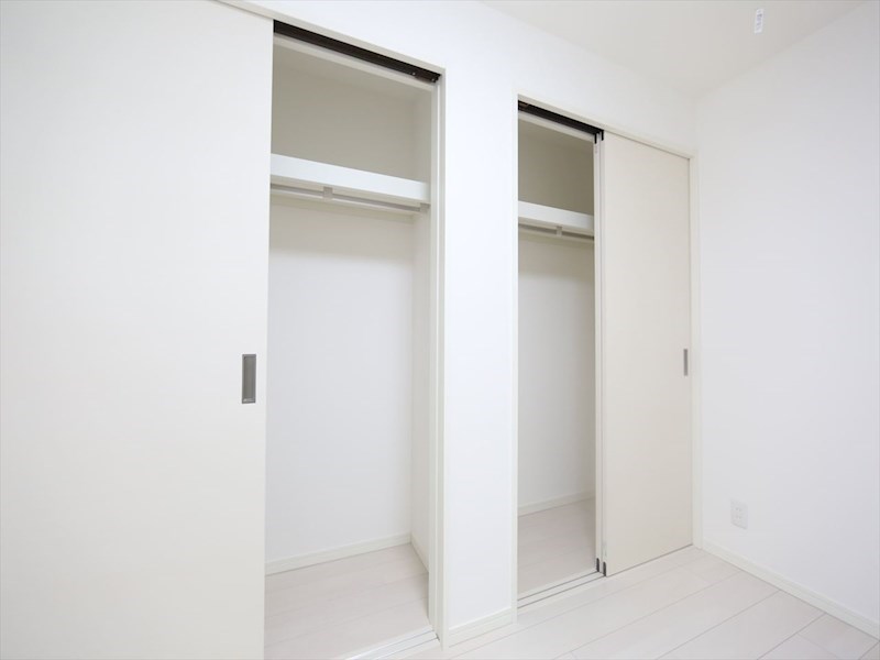 玄関　クローゼット（収納充実してます）