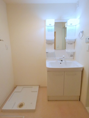 洗面設備　洗面化粧台付きと室内洗濯機置き場