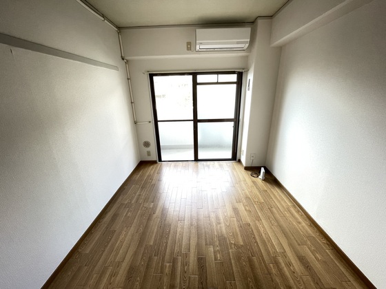 居室・リビング　※別部屋の写真です