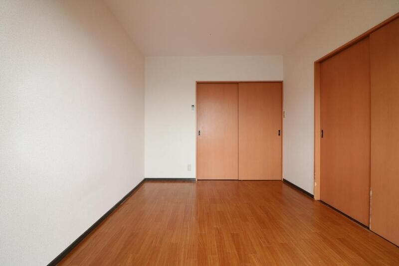 その他部屋・スペース　風通しの良い寝室です。