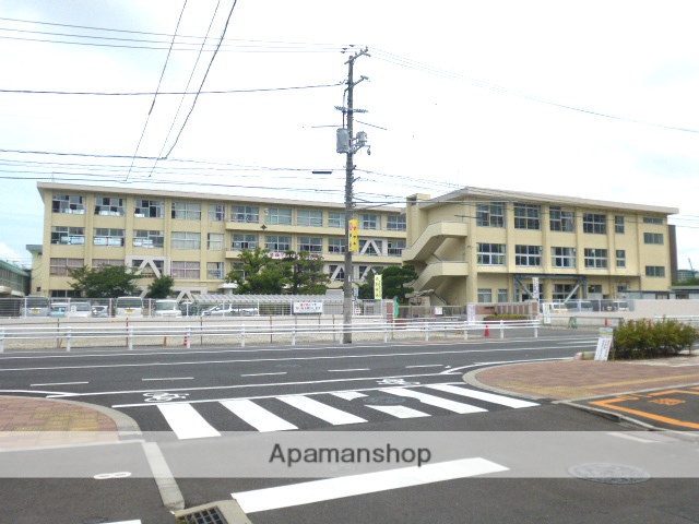 小学校　岡山市立石井小学校（小学校）まで192m