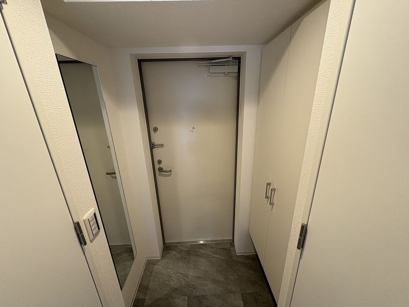 玄関　建築中の為同シリーズ建築時お写真です。