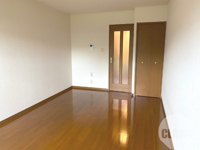 その他部屋・スペース　フローリングだからお掃除しやすいです♪