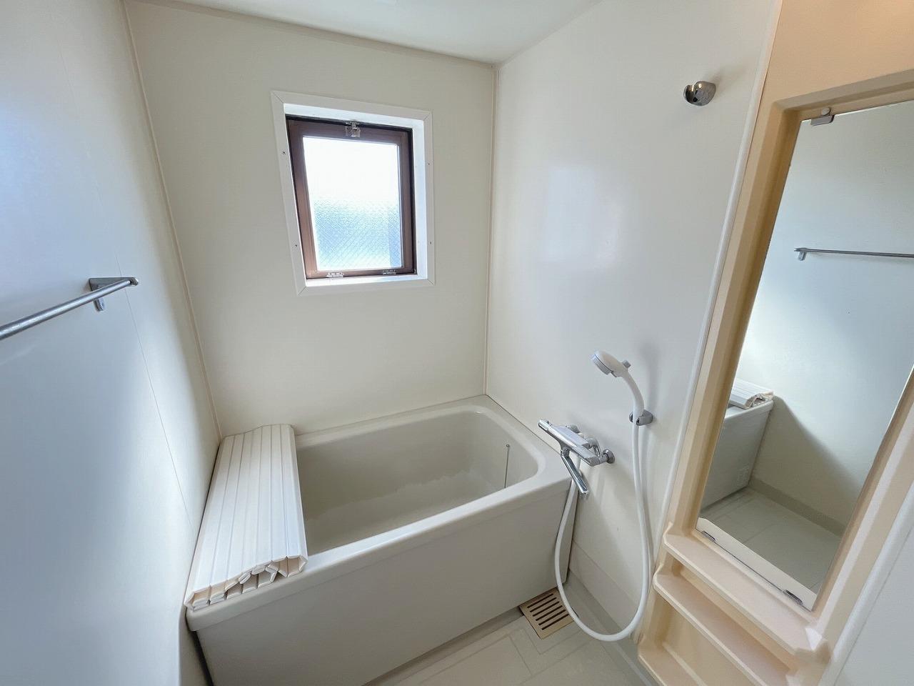 バス・シャワールーム　バスルーム