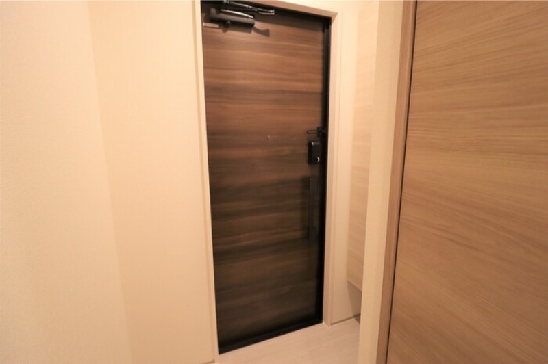 玄関　図面と現状に相違がある場合には現状を優先