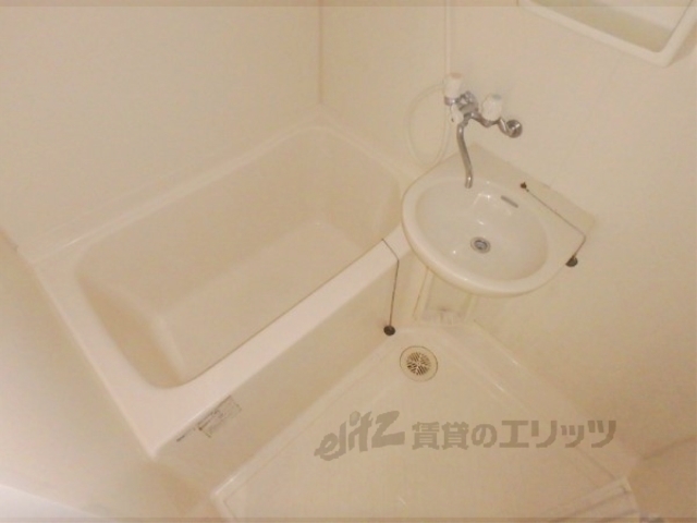 バス・シャワールーム　バス