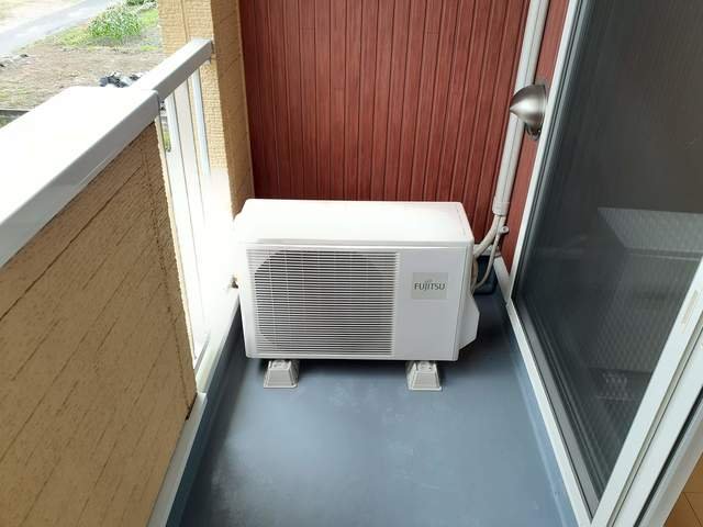 バルコニー　外からの目が気にならないバルコニーで洗濯物が干せます