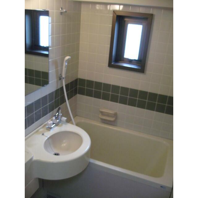 バス・シャワールーム　別部屋参考写真