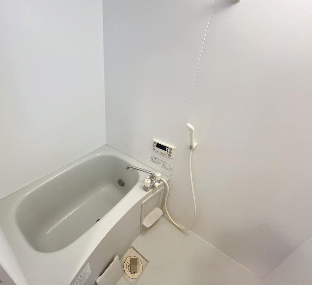バス・シャワールーム　バスルーム・追炊き機能付き