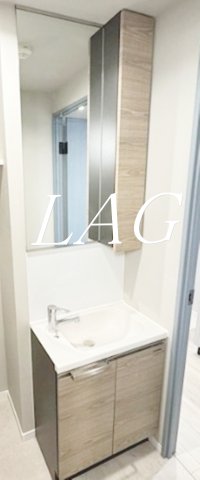 洗面設備　独立洗面台です。