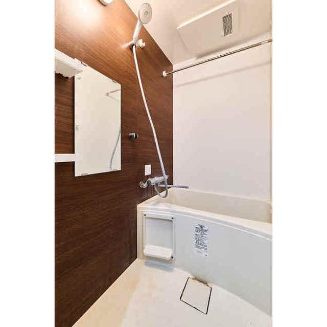 バス・シャワールーム　?