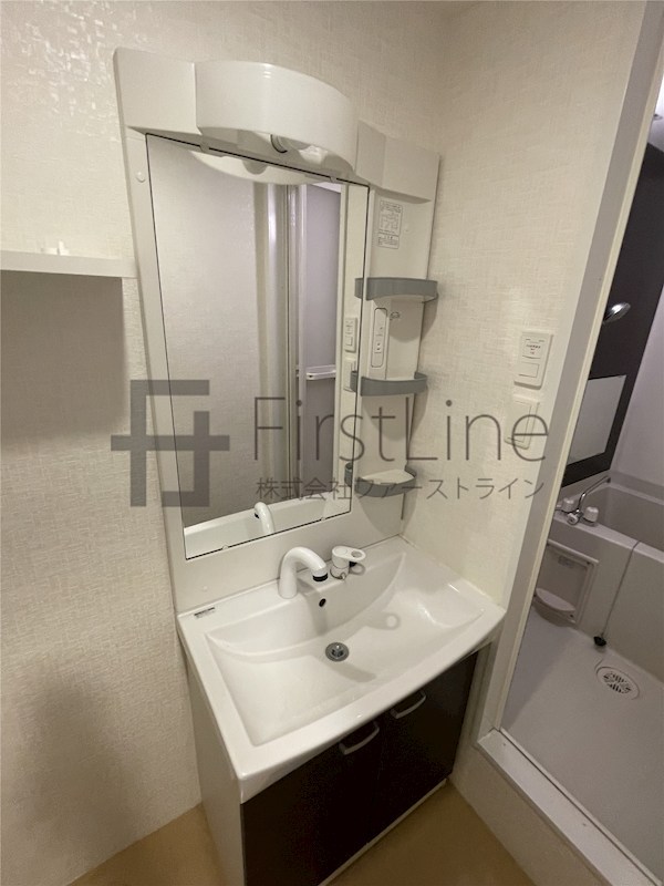 洗面設備　※同シリーズ別号室参考写真