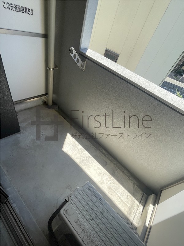 バルコニー　※同シリーズ別号室参考写真