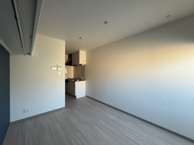 COLLINA中山新町の内装写真