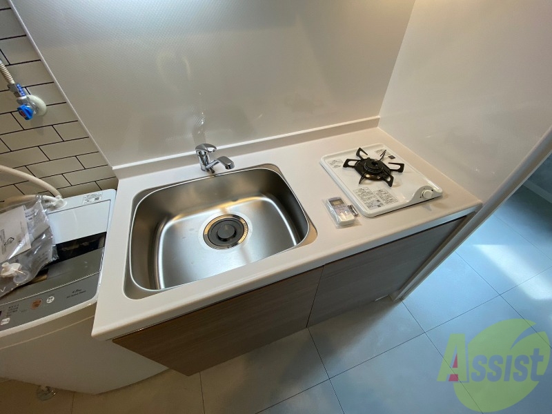 キッチン　調理スペースが確保されていて使いやすそうな印象でした。