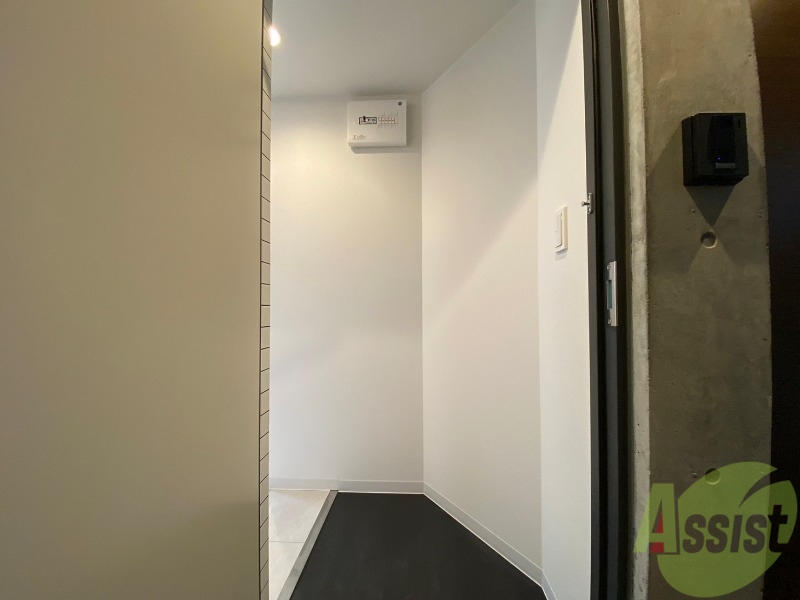 玄関　玄関からの様子を撮影してみました。動線になります。