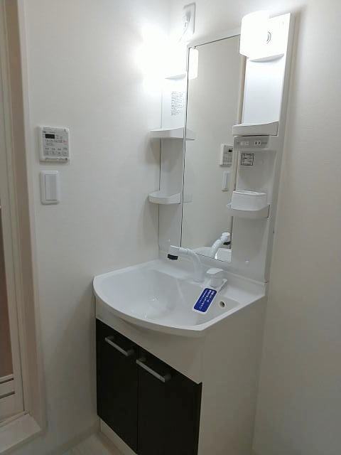 洗面設備　同仕様