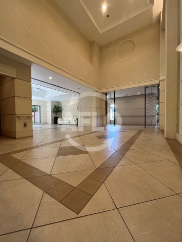 ロビー　リバーガーデン岸里玉出　エントランス