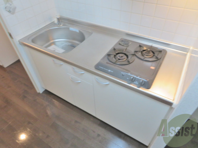 キッチン　キッチンは使いやすいサイズ感になっています。