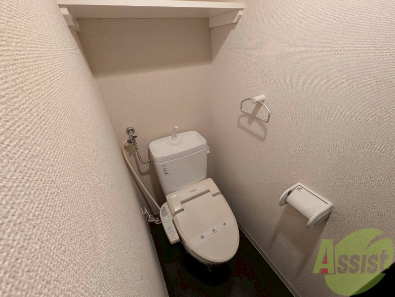 トイレ　ウォシュレット機能がついたトイレ。安心して使用できますね。