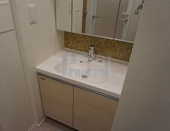 洗面設備　使いやすい独立洗面台☆