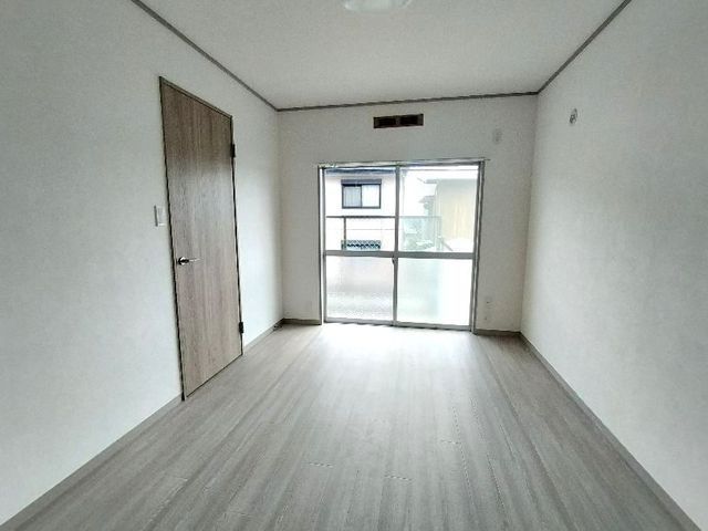 居室・リビング　南東向リビング