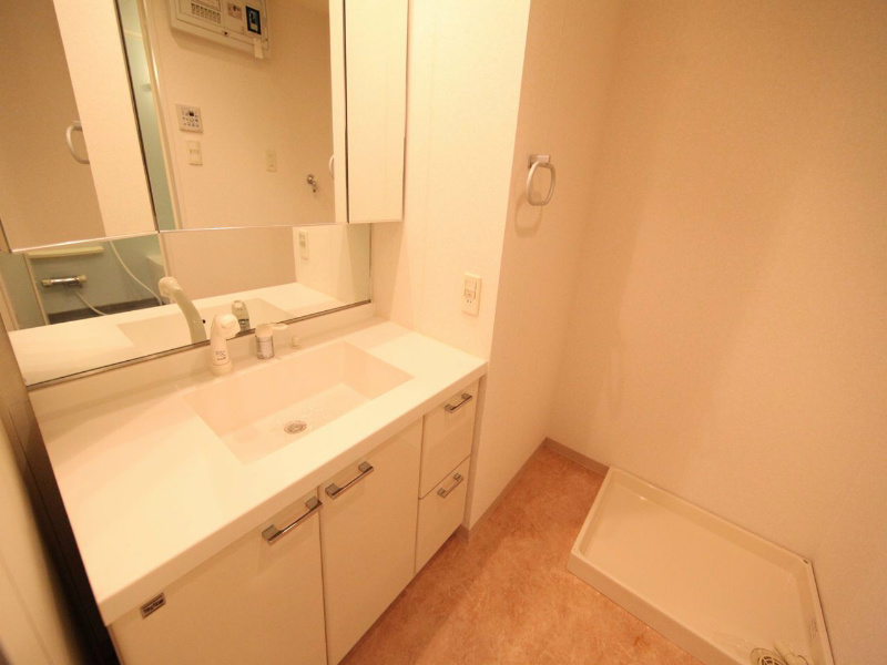 洗面設備　脱衣所　シャンプードレッサー