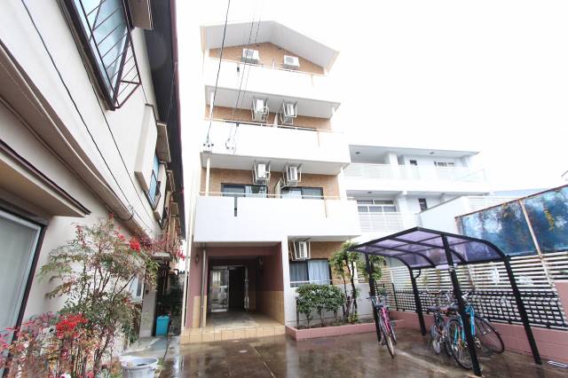 建物外観　南向きでオール角部屋