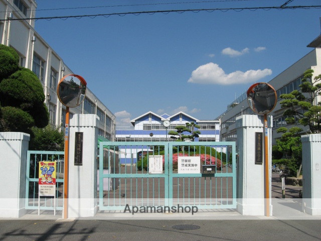 小学校　高槻市立高槻小学校（小学校）まで1037m