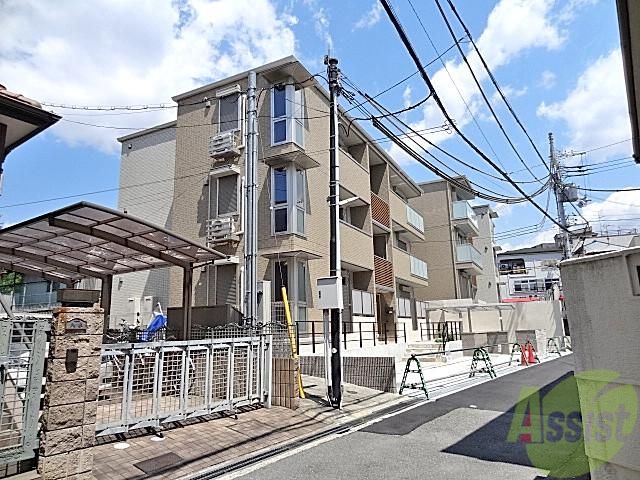 建物外観　豊中市中桜塚「　ラ　メゾン　ド　ボヌール桜塚Ｂ棟」